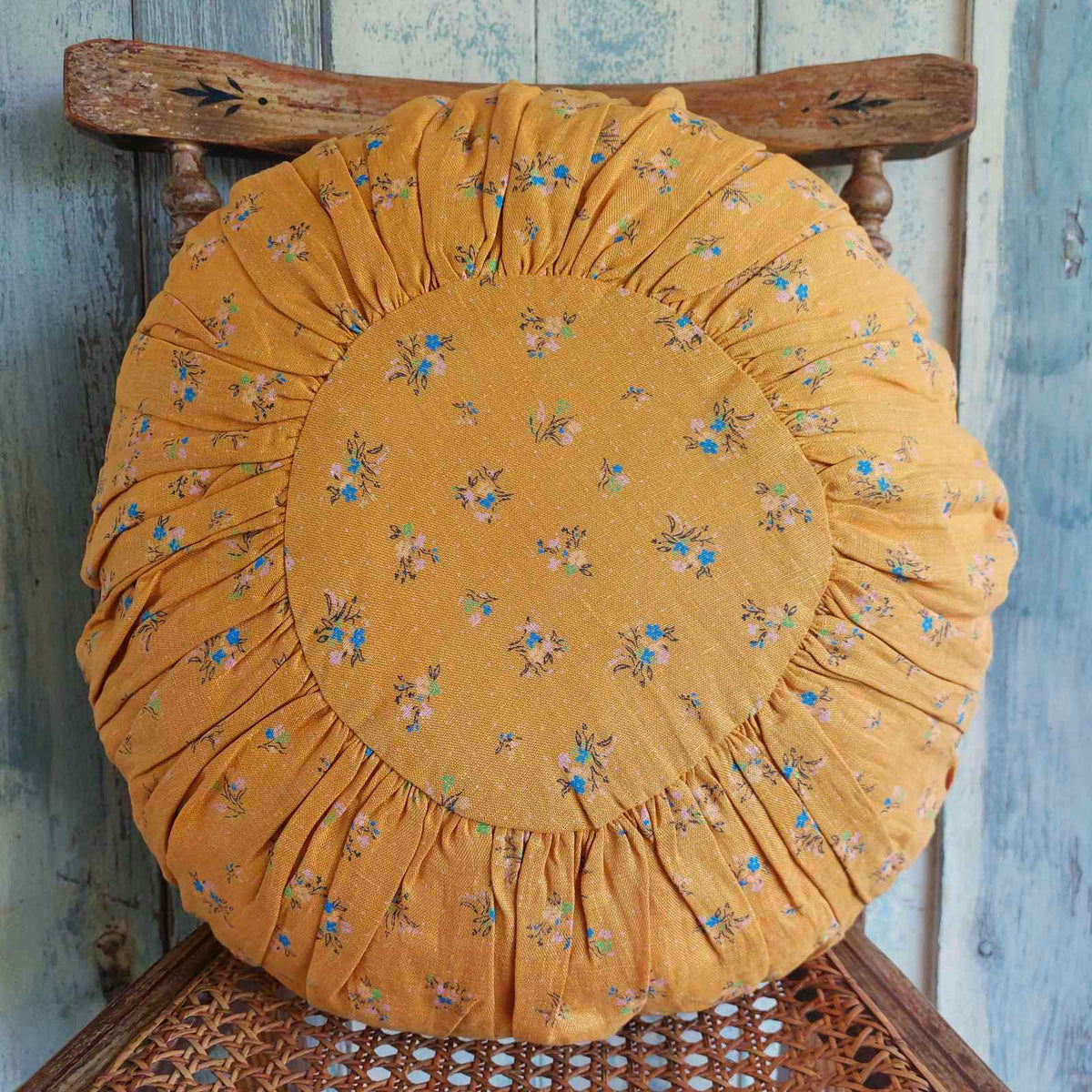 Round hotsell linen cushion