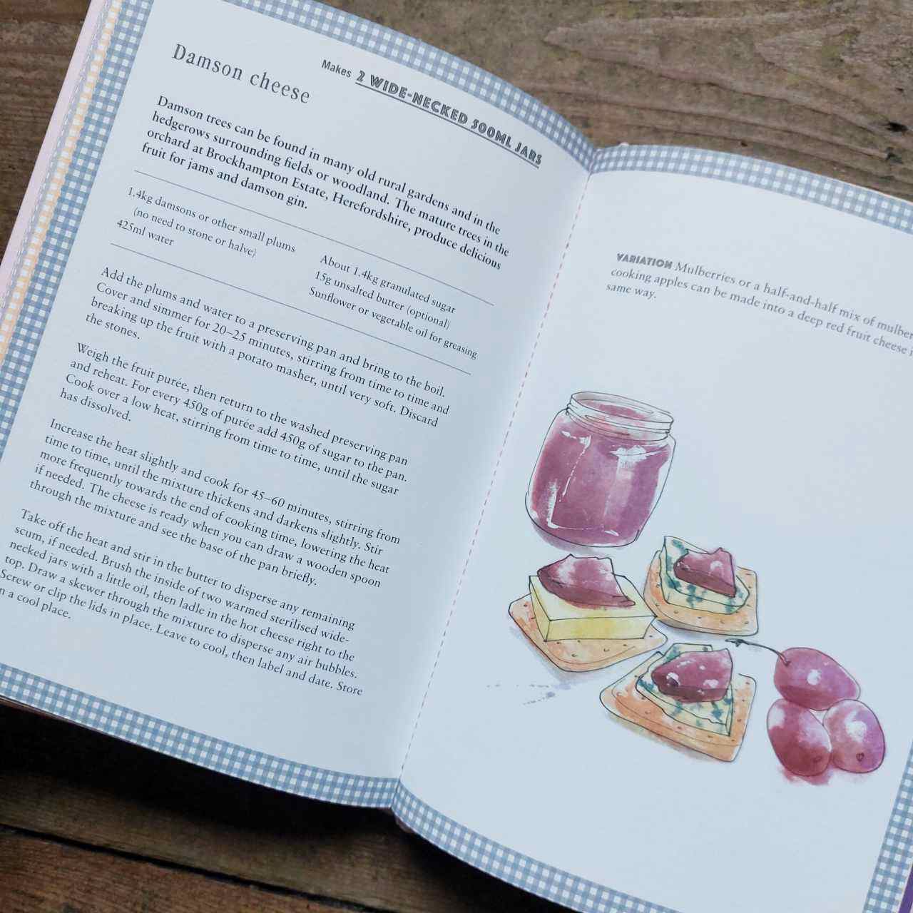 National Trust Book Of Jam by Sara Lewis