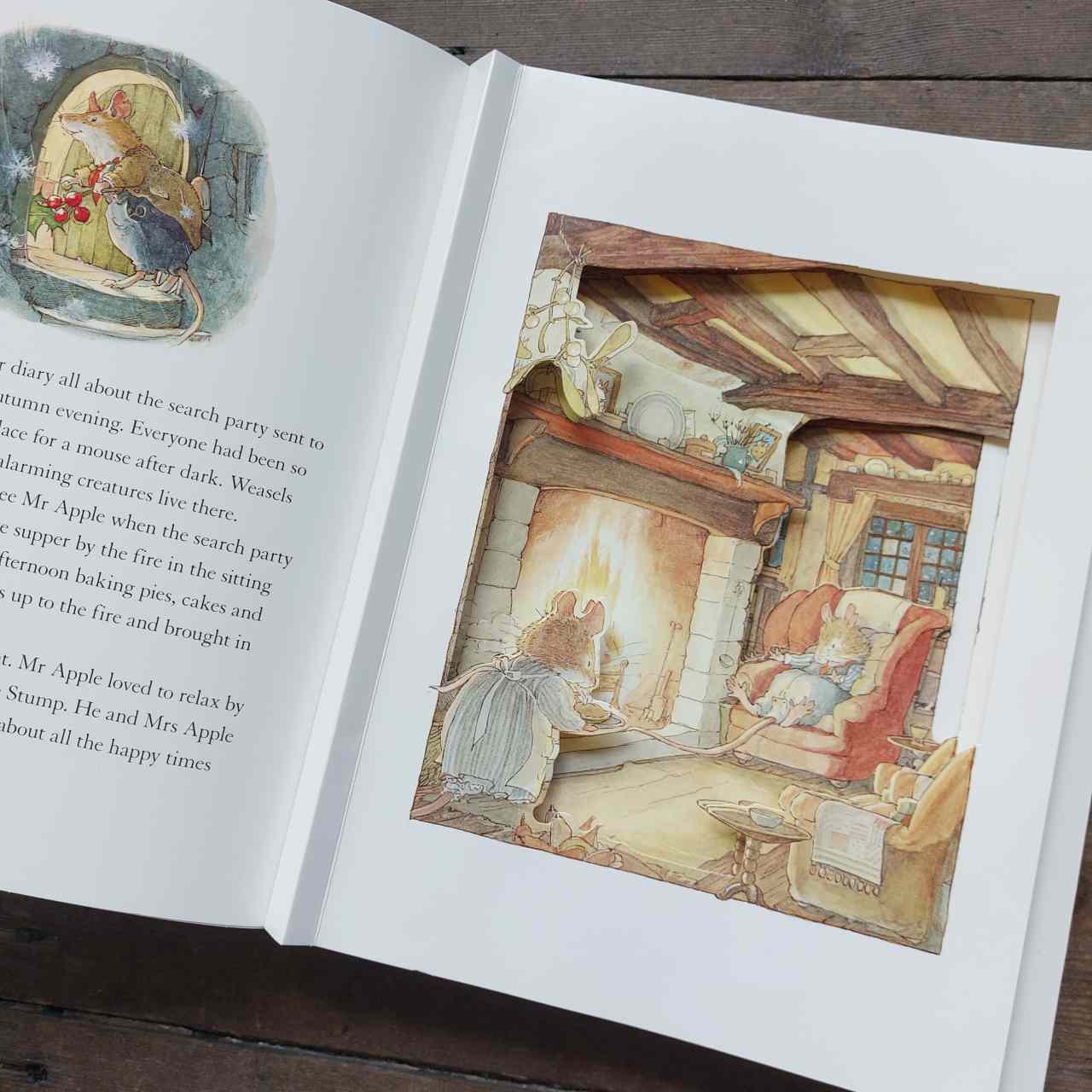 The Brambly Hedge Pop Up Book