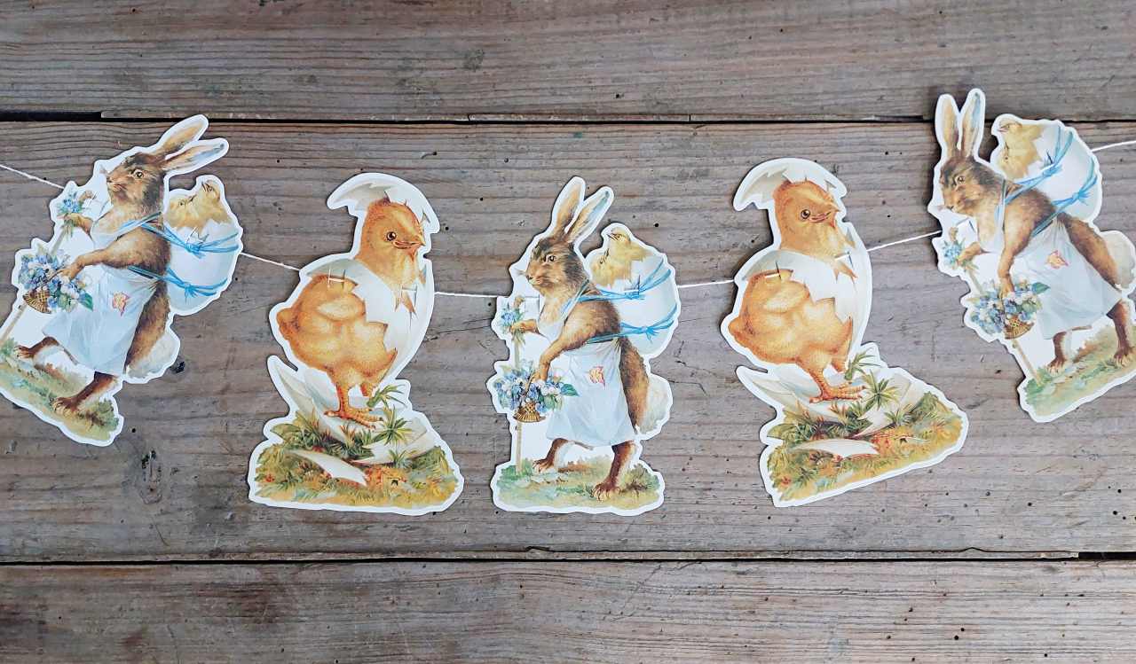 Easter Garland with bunnies and chicks