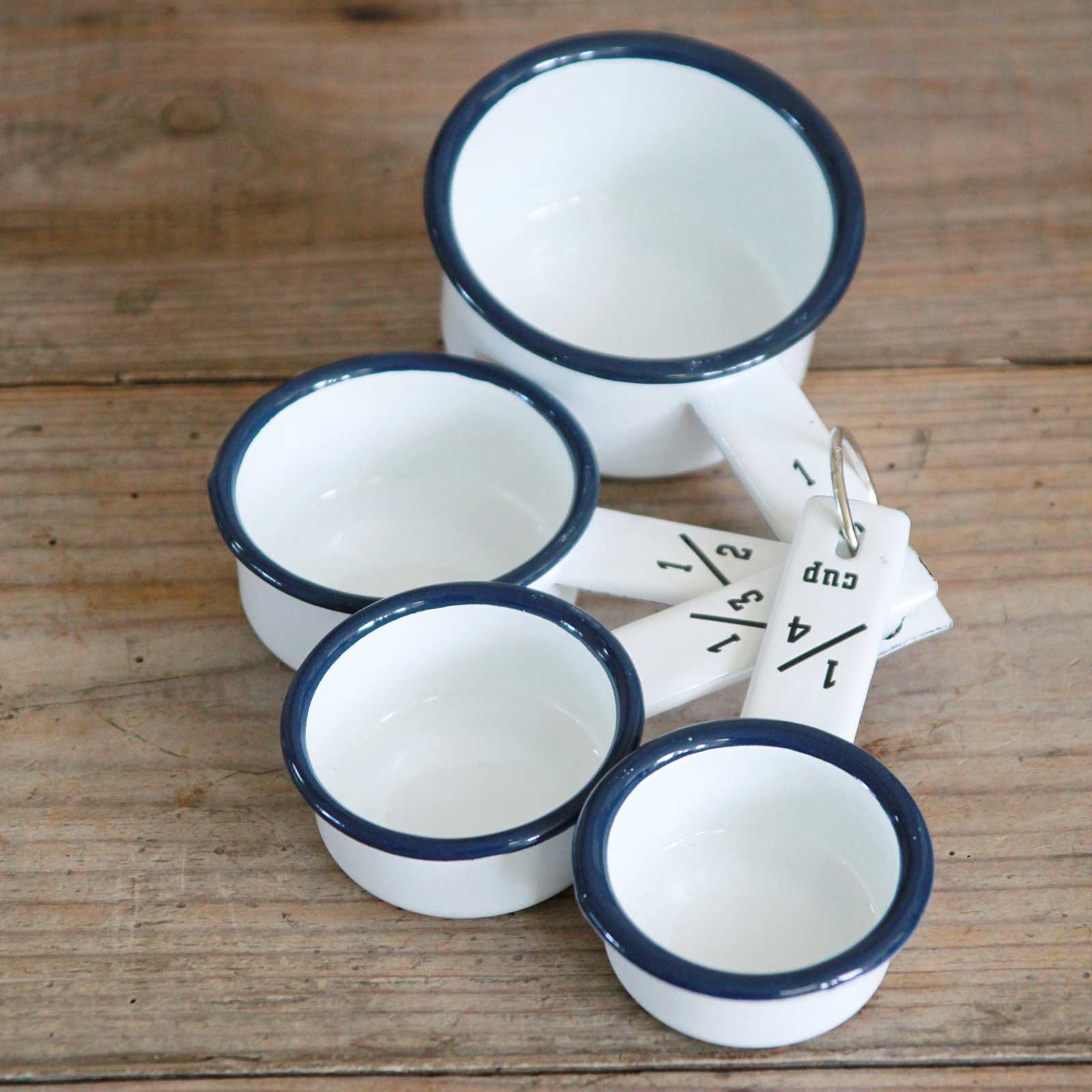 White Enamel Measuring Cup Set