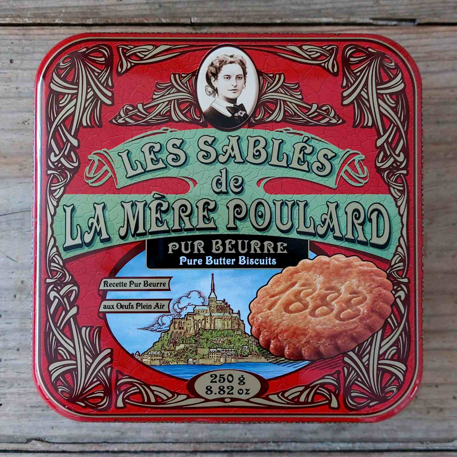 Beautiful Tin of classic French Butter Biscuits. A lovely gift.