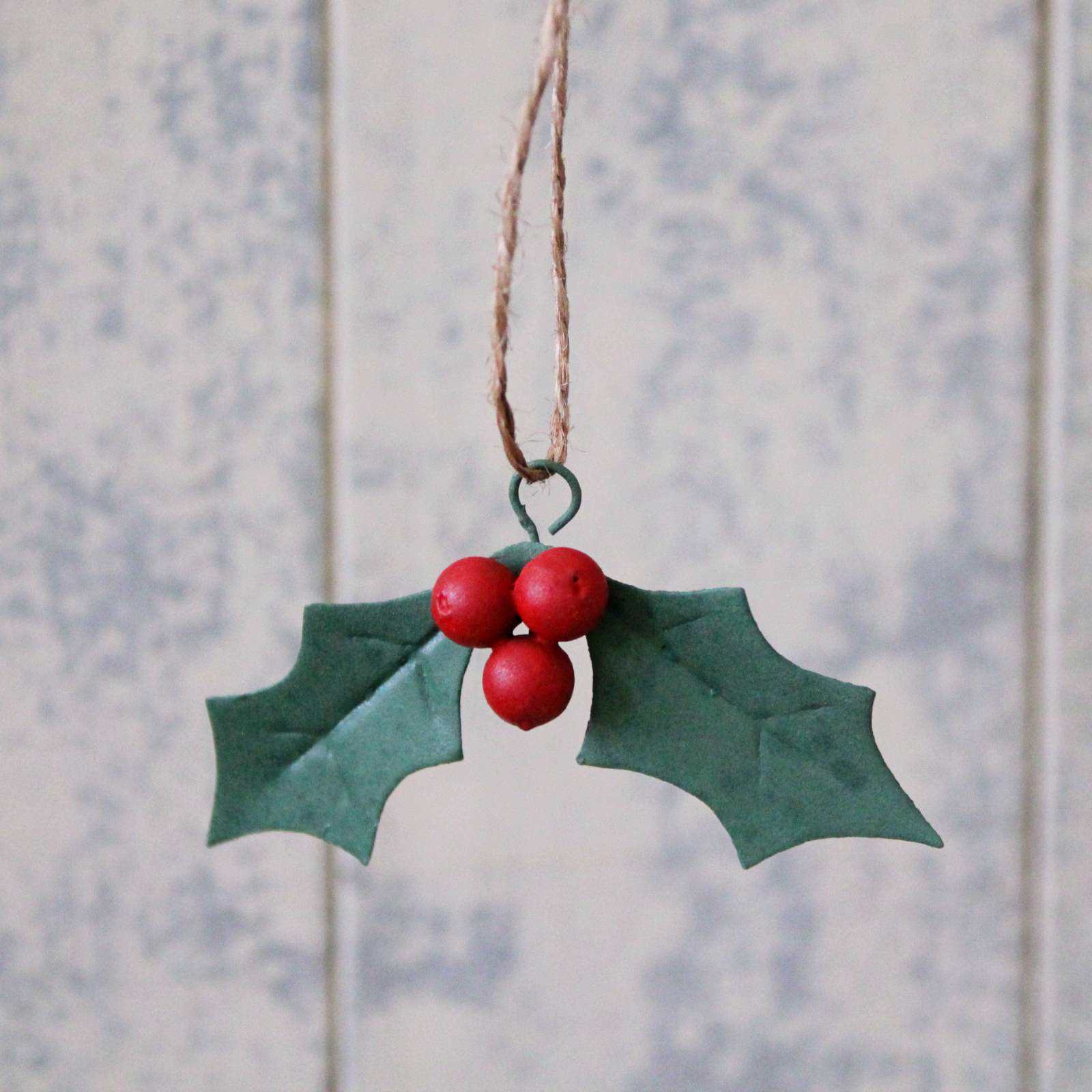 Metal Holly Vintage Christmas Decoration