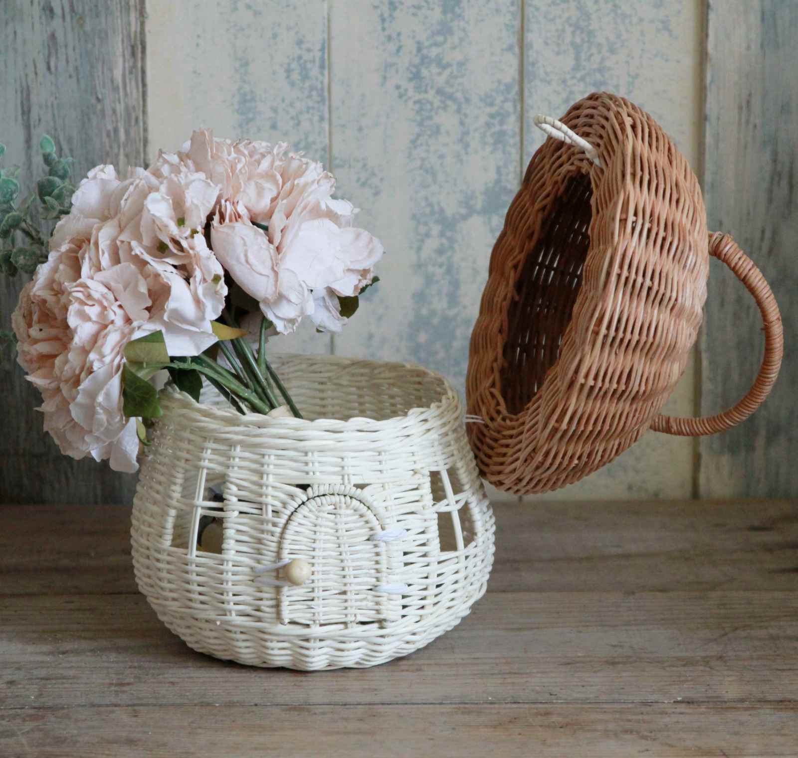 Rattan Mushroom Basket Bag with flowers