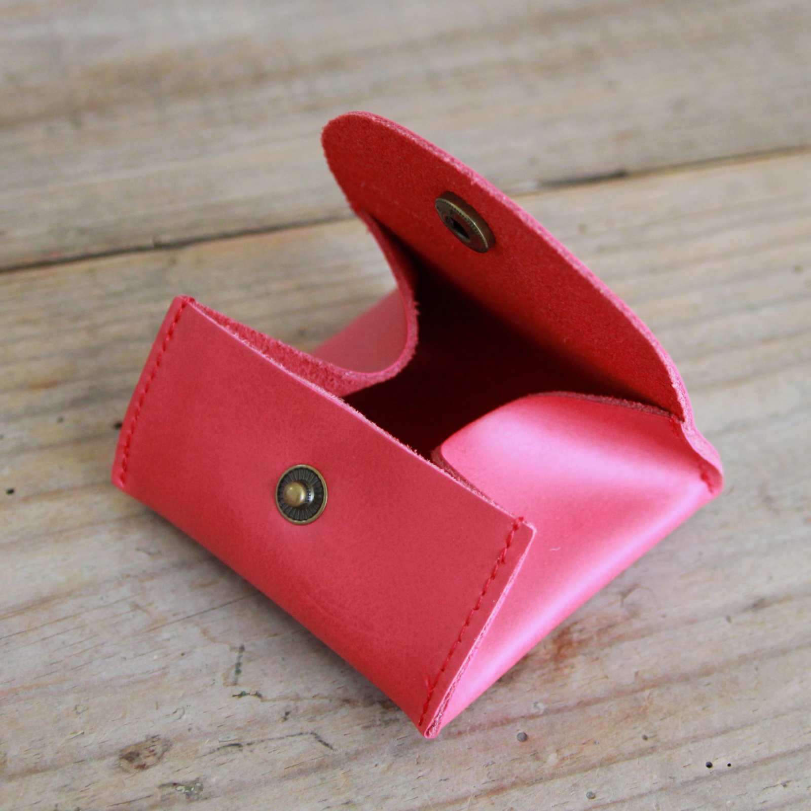 Red Pocket Money Purse open