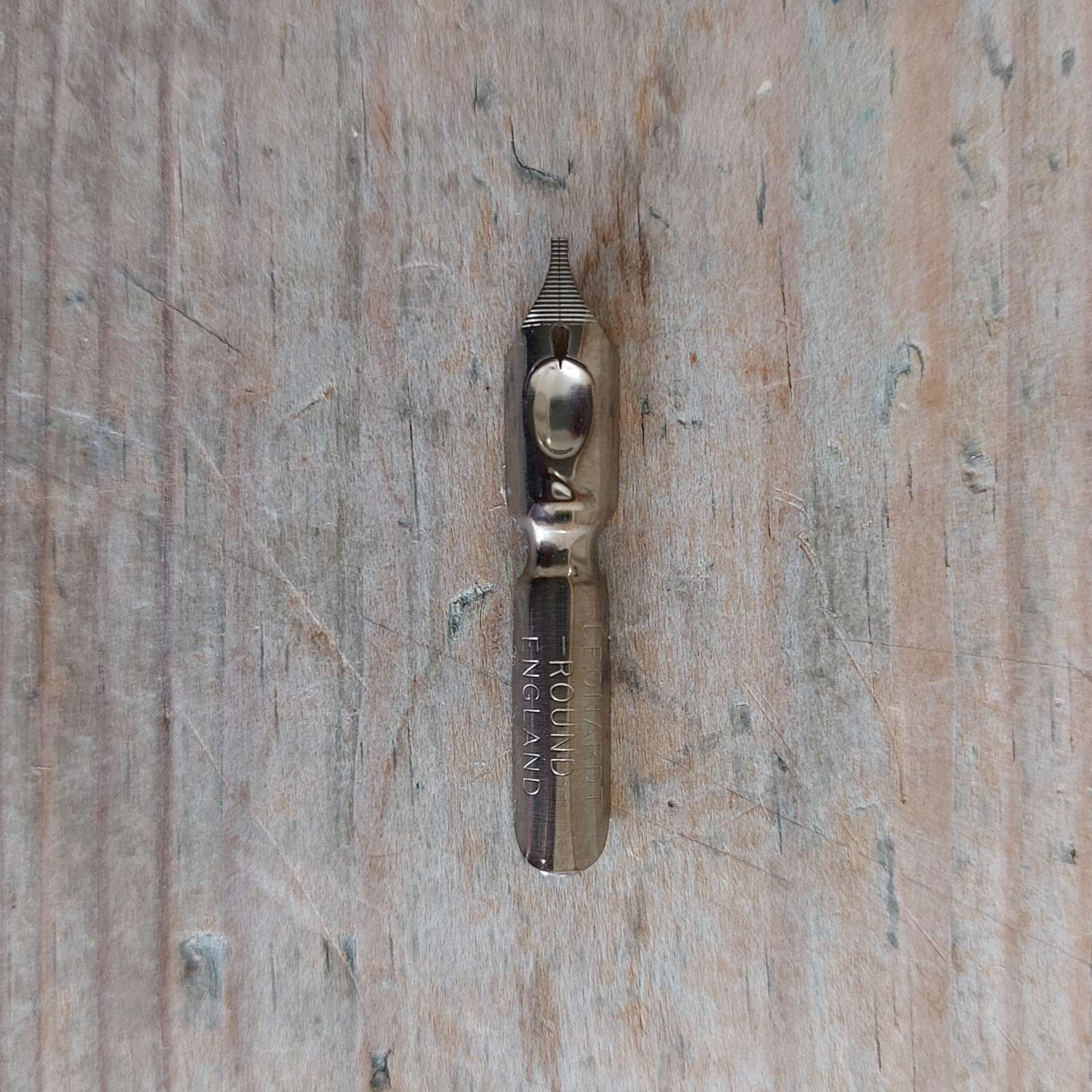 Dip pen nib