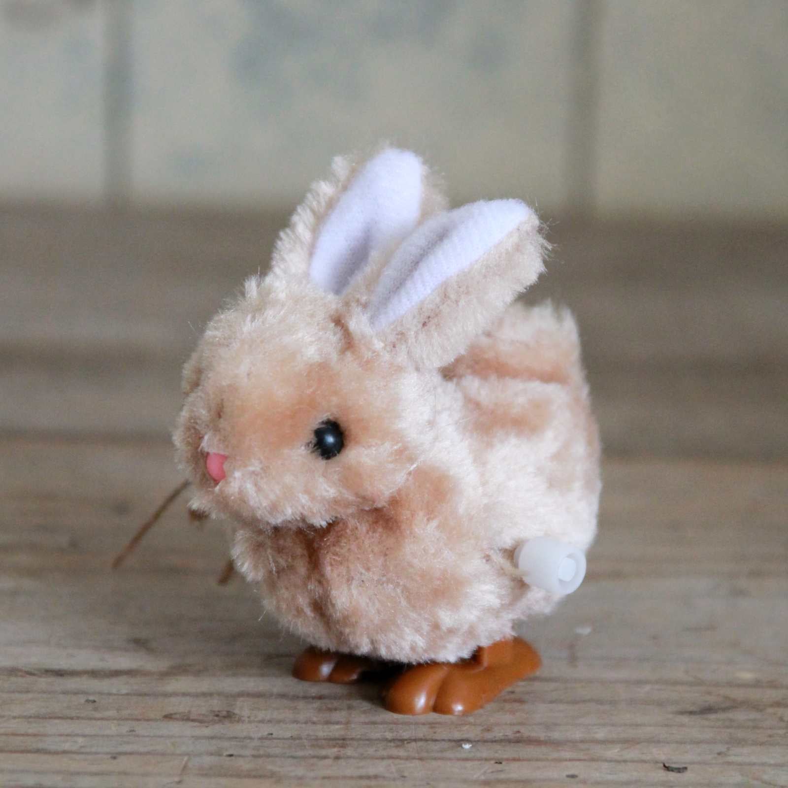 Wind Up Toy - Fluffy Bunny