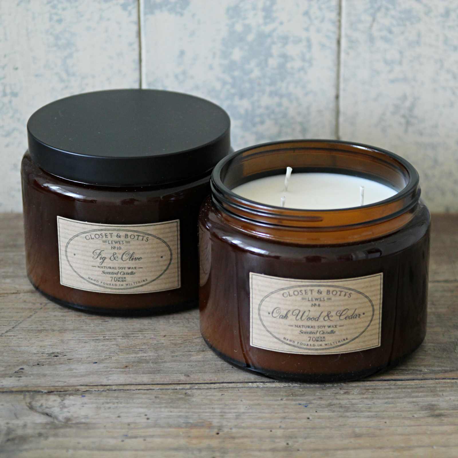 Large Vegan Soy wax scented candle, Oak Wood & Cedar