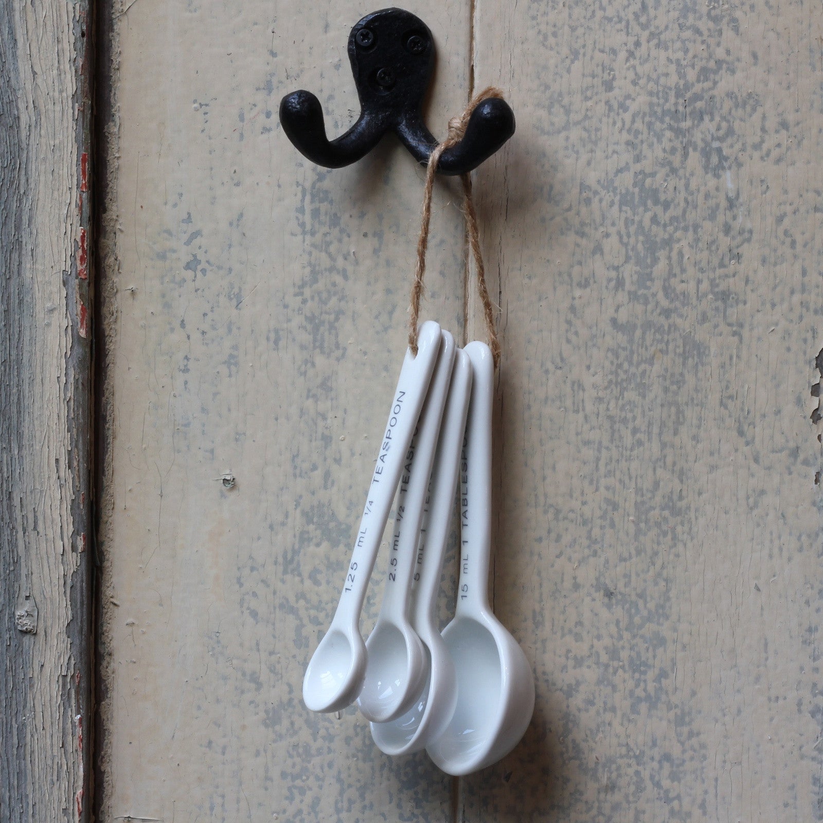 Double iron hook - Homeware Store