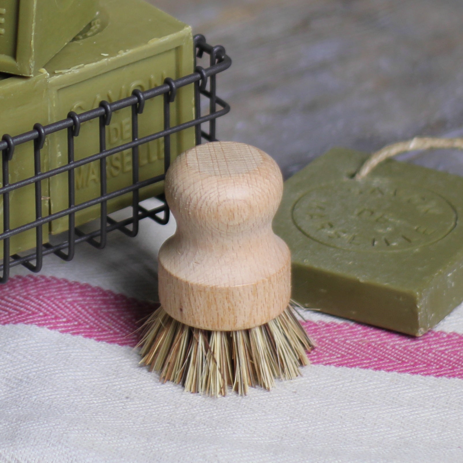 Kitchen Pot Brush - Homeware Store